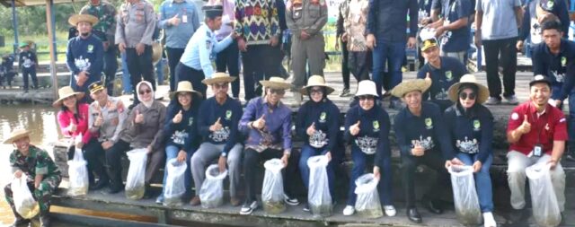 Ketua DPRD Apresiasi Penebaran 73 Ribu Benih Ikan di DAM Trahean