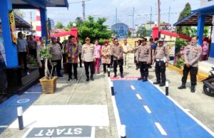Bupati Tinjau Lintasan Uji Permohonan SIM Polres Barito Utara