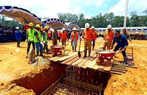 Bupati Letakkan Batu Pertama Pembangunan Pabrik Kelapa Sawit PT Muara Teweh Agro Jaya Utama