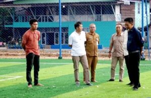 Bupati Barito Utara Tinjau Progres Pembangunan Mini Soccer
