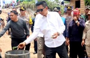 Bupati Barito Utara Hadiri Syukuran Pemancangan Tiang Jembatan Sei Intu