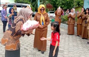 Bunda PAUD Barito Utara Kunjungi SDN 8 Lanjas Muara Teweh