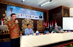 Dinas Pendidikan Serahkan Piala Pemenang O2SN tingkat Kabupaten Barito Utara