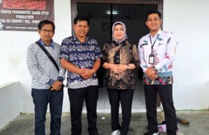 Warga Desa Sei Rahayu I Sampaikan Aspirasi Kepada Ketua DPRD Barito Utara