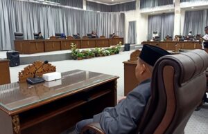 Ketua DPRD Pimpin Rapat Paripurna DPRD Terkait Rancangan APBD 2024
