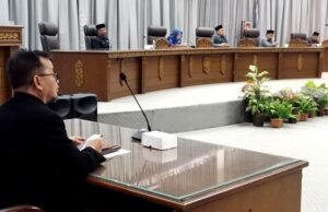 DPRD Rapat Paripurna II Penyampaian Pandangan Umum Fraksi Terhadap Raperda APBD TA 2024