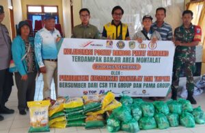 Warga Desa Paring Lahung Dapat Bantuan Paket Sembako
