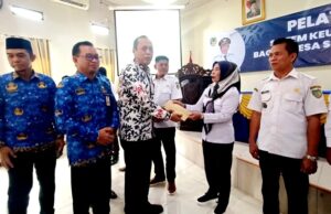 Pemdes Lemo II Terima Hadiah Lomba Desa Tingkat Kabupaten dan Provinsi