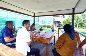 Penanaman Buah Melon di Greenhouse Kodim 1013 Muara Teweh Gunakan Sistem Hidroponik