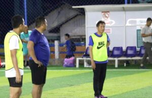 Jalin silaturahmi, Pj Bupati Barito Utara bersama FKPD dan OPD Bermain Mini Soccer