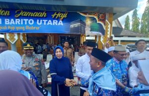 Pj Sekda Lepas 143 Calon Haji Asal Kabupaten Barito Utara
