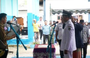 Pj Bupati Barito Utara Lantik dan Ambil Sumpah Janji Kades PAW Bintang Ninggi II