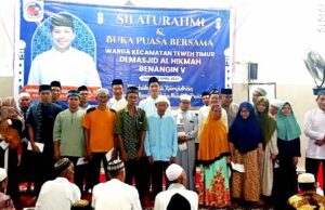 Komisaris Utama Mitra Barito Group Silaturahmi dan Buka Puasa Bersama Dengan Warga Desa Benangin V
