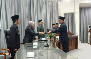 Fraksi PDI Perjuangan Menerima Raperda Untuk Dibahas Pada Tahapan Selanjutnya