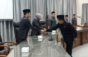 Fraksi Demokrat Sampaikan Pemandangan Umum Terhadap Pengelolaan Persampahan