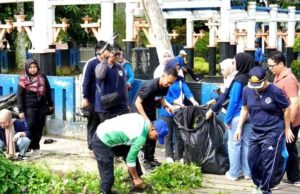 Pemkab Barito Utara Kerja Bakti di sekitar Sungai Bengaris dan Sungai Butong