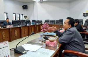 DPRD Barito Utara Bersama Diskominfosandi Hearing Layanan Telekomunikasi
