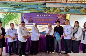 Disnakertranskop UKM Barito Utara Gelar Pelatihan Budidaya Madu Kelulut Bagi Pelaku UKM