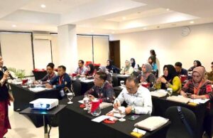 Sekretariat DPRD Barito Utara Ikuti Bimtek Tingkatkan Kinerja Melalui Protokol dan Kehumasan