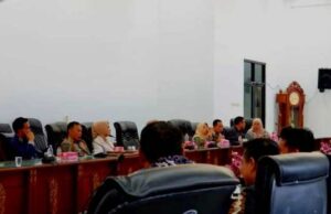 Pemkab dan DPRD Barito Utara RDP Terkait Pra APBD Tahun 2025