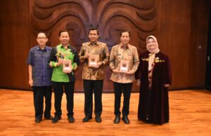 Pemkab Barito Utara Terima Penghargaan UI Green City Matric 2024