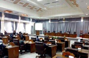 DPRD Barito Utara Gelar Rapat Paripurna Sampaikan Pemandangan Umum Fraksi Terhadap Raperda RPJPD 2025-2045
