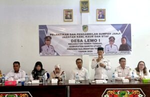 Camat Teweh Tengah Hadiri Pelantikan Perangkat Desa Lemo I