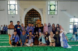 Keberangkatan 65 Jamaah Umroh Ameera Makkah Muara Teweh : Doa dan Harapan Mengiringi Perjalanan Suci