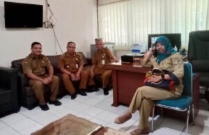 Kaban Kesbangpol, Camat Lahei dan DinsosPMD Bahas Penguatan Sistem Kelembagaan Dua Desa