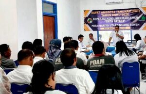 Kadis Nakertranskop UKM Buka RAT Koperasi Karyawan Tirta Batara Muara Teweh