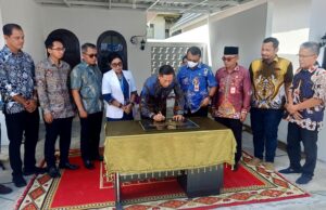 Pj Bupati Resmikan Perumahan Dinas Dokter Spesialis Kompleks RSUD Muara Teweh