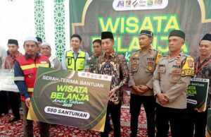 Pj Bupati Apresiasi Kegiatan Wisata Belanja Bersama Anak Yatim Piatu Ramadan 1446 H