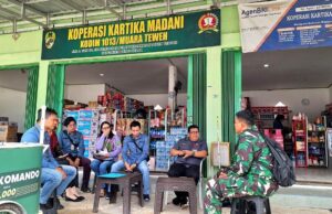 Kepala Disnakertranskop UKM Barito Utara Lakukan Pembinaan ke Koperasi Kartika Madani Kodim 1013 Muara Teweh