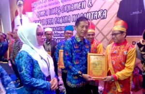 16 Pelaku Seni Lokal Dianugerahi Penghargaan Kebudayaan Dari Pemkab Barito Utara