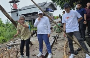 Pj Bupati Barito Utara Tinjau Jembatan Karang Jawa dan Lokasi Relokasi Warga di Jalan Lingkar Kota
