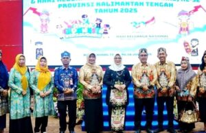 Pj Bupati dan Pj Ketua TP PKK Barut Dikukuhkan sebagai Ayah dan Bunda Genre