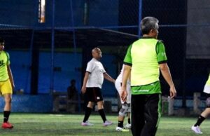 Pemkab Barut dan FKPD Gelar Sparing Mini Soccer, Pj Bupati: Pererat Silaturahmi dan Sinergi Antar Lembaga