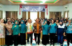 TP PKK Barito Utara Gelar Sosialisasi dan Pelatihan Kader Posyandu ILP di Kelurahan Lanjas