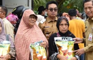 Ringankan Beban Masyarakat, Pemkab Barito Utara Gelar Operasi Pasar Murah