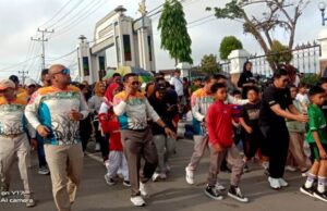 Meriahkan Hari Jadi Kabupaten Barito Utara ke 75, Pemkab Barut Adakan Senam Massal dan Jalan Sehat
