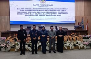 Pj Bupati Barito Utara Jawab Pandangan Fraksi DPRD Terkait Raperda Perubahan APBD 2025