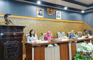 Sekda Barito Utara Buka Rapat Koordinasi Gugus Tugas Kabupaten Layak Anak 2025