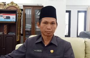 Dewan Minta Dinas Terkait Tindak Lanjuti Keluhan Pedagang Pasar Pendopo Muara Teweh