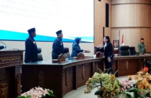Fraksi PDI Perjuangan Terima Raperda APBD 2026, Soroti PAD, Infrastruktur, dan Defisit 3,75 Persen