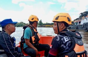 Dua Pria Diduga Tenggelam di Sungai Barito Muara Teweh, Tim Gabungan Lakukan Pencarian Intensif