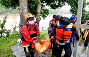 Satu Korban Tenggelam di Sungai Barito Ditemukan, Pencarian Korban Lain Masih Berlanjut