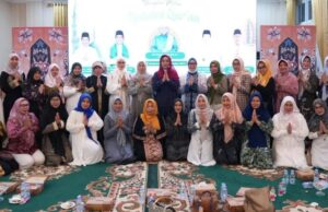 Hj Nety Herawati dan Hj Sri Neni Trianawati Hadiri Peringatan Nuzulul Quran di Rumah Jabatan Bupati