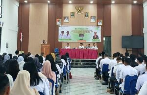 Dinas Pendidikan Sosialisasikan Pemanfaatan Interactive Flat Panel di SMPN 1 Muara Teweh