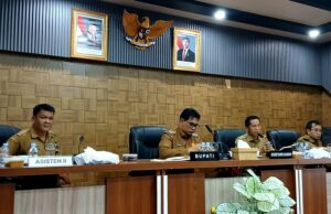 Bupati Barito Utara Tekankan Percepatan Anggaran dan Penyediaan Ruang VIP Bandara