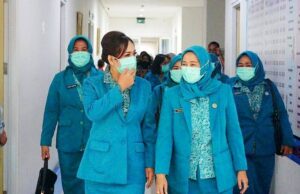 Ketua TP PKK, Ketua GOW, dan Ketua DWP Barut Kunjungi RSUD Muara Teweh, Dorong Peningkatan Yankes